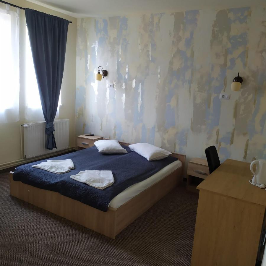 Hotel Astra Μπρασόβ Εξωτερικό φωτογραφία