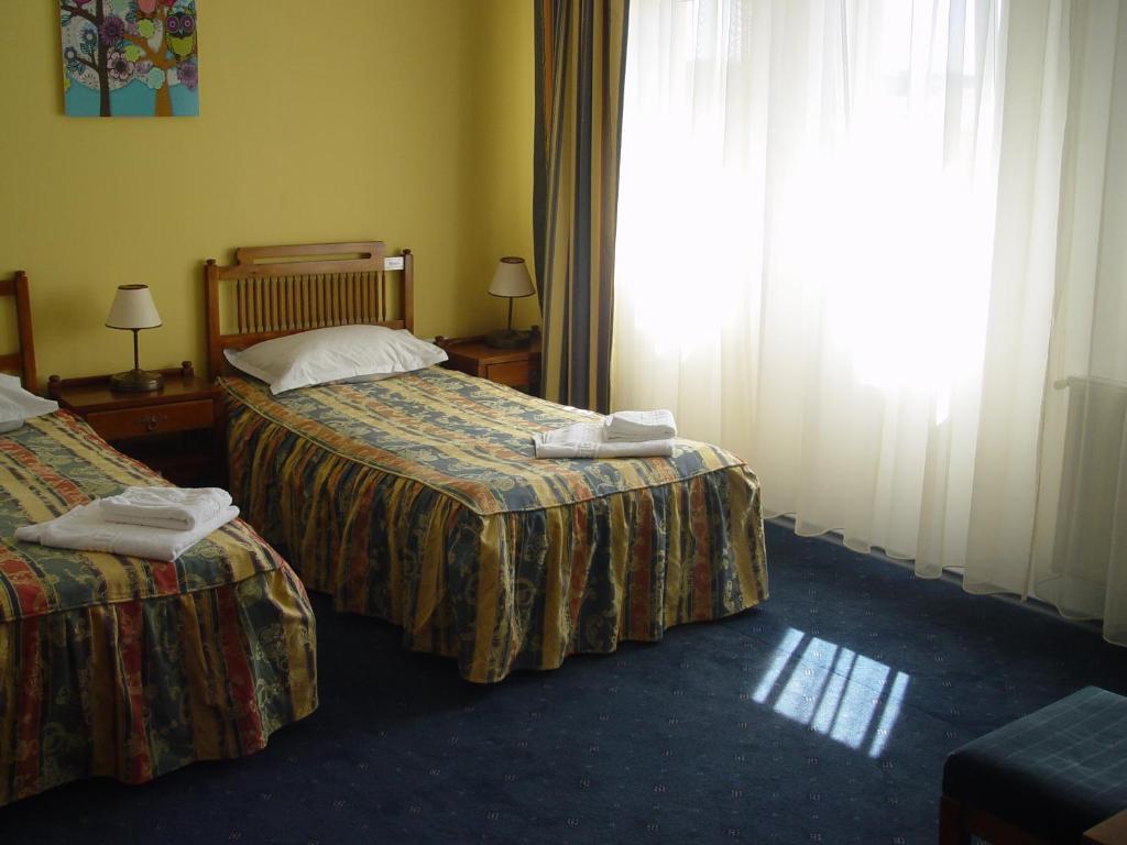 Hotel Astra Μπρασόβ Δωμάτιο φωτογραφία