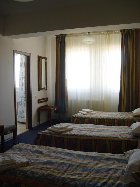 Hotel Astra Μπρασόβ Δωμάτιο φωτογραφία